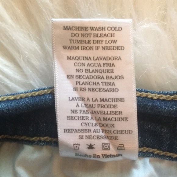 KanCan Raw Hem Distressed Shorts - Picture 8 of 11